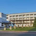 Orea Devet Skal Vysocina מלון Sněžné