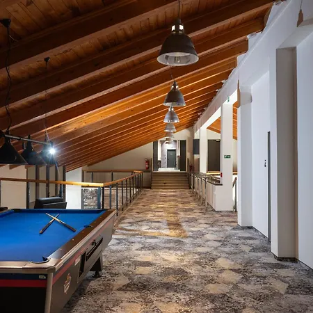 Hotel Orea Devet Skal Vysocina 4*
